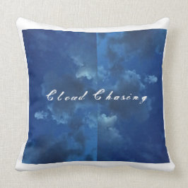 Nube que persigue la almohada del acento