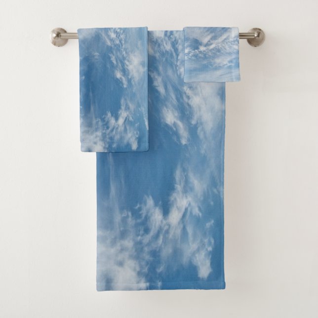 Nubes blancas del cielo azul (In situ)