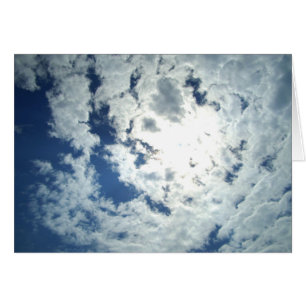 Nubes con un bello descanso solar