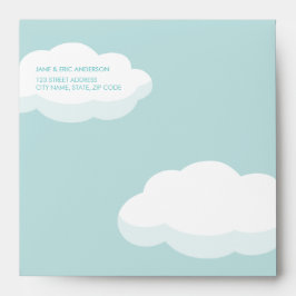 Nubes del muchacho de recién nacido y pequeño