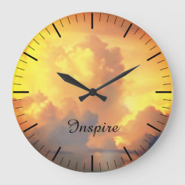Nubes en el reloj del atardecer