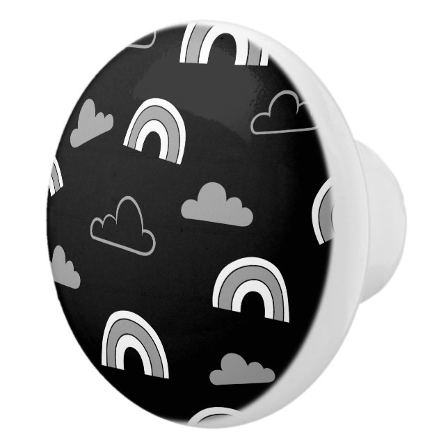 Nubes grises y arcoiris sobre el pomo de cerámica  (Derecha)