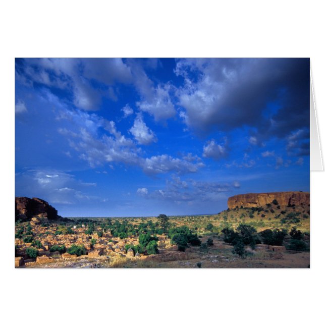 Nubes que atraviesan el cielo por encima de (Anverso (Horizontal))