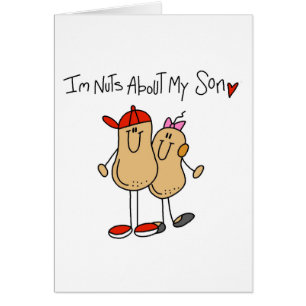 Nueces sobre mis camisetas y regalos del hijo