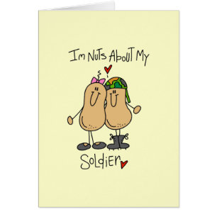 Nueces sobre mis camisetas y regalos del soldado