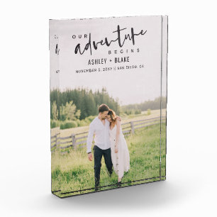 Nuestra aventura comienza con guión foto Guardar l