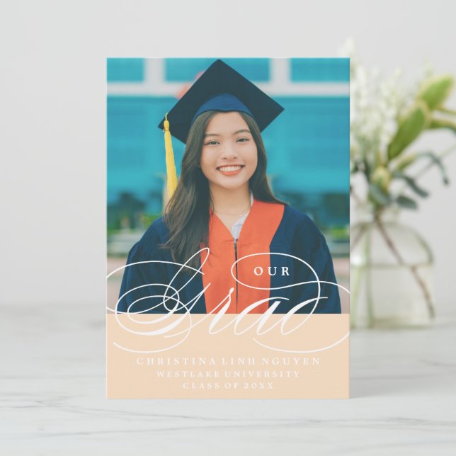 NUESTRO ELEGANTE GRADO SCRIPT | INVITACIÓN DE GRAD (Anverso de pie)