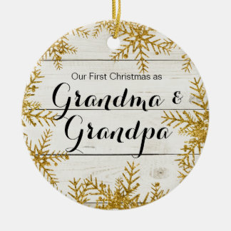 Nuestro primer navidad como ornamento de la abuela