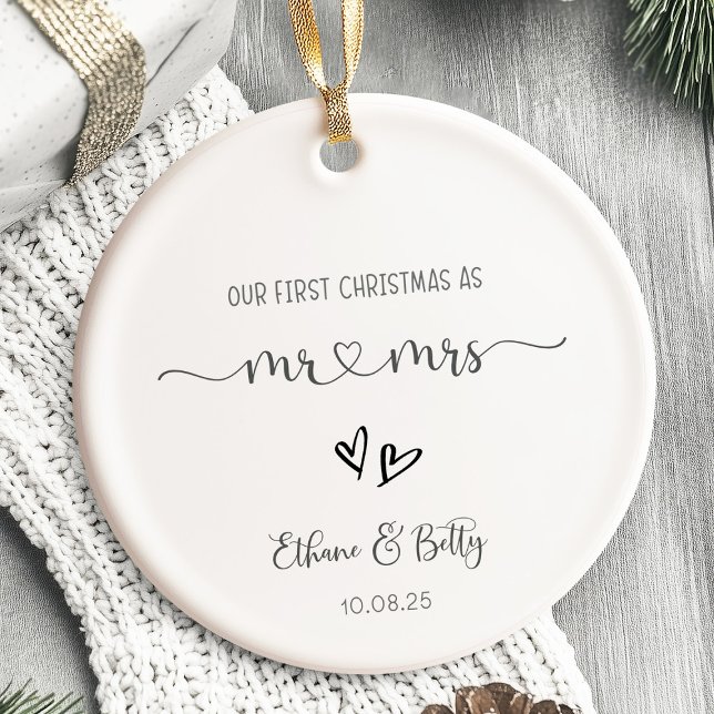 Nuestro primer ornamento casado de Navidad Sr. y S (Our First Christmas Married Ornament Mr&Mrs Heart)