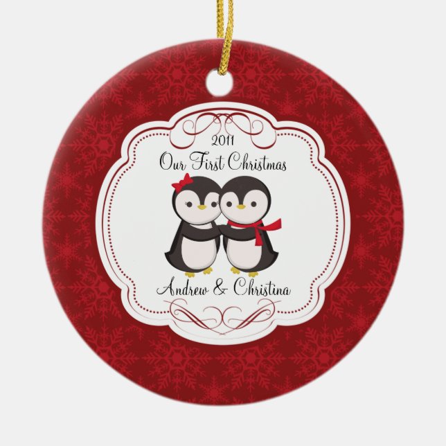 Nuestros primeros pares del pingüino del ornamento (Frente)