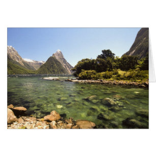 Nueva Zelanda, el pico de Miter y el río Bowen ent