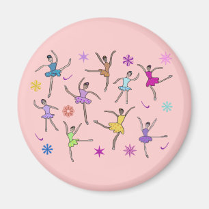 Nueve señoras que bailan los imanes