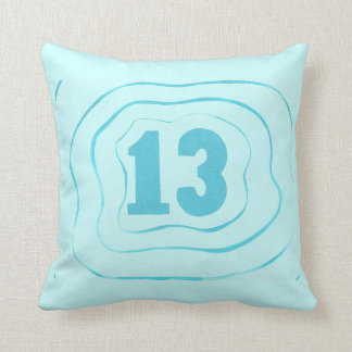 Número 13 almohadas de patrón de ondas de agua azu