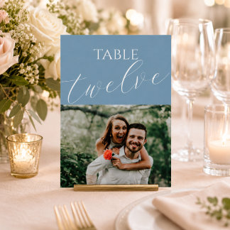 Número de mesa de boda con foto azul polvoriento