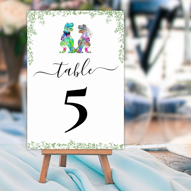 Número de mesa de boda de dinosaurios novios (Funny T-Rex bride and groom custom dinosaur wedding table number card watercolor Jurassic foliage )