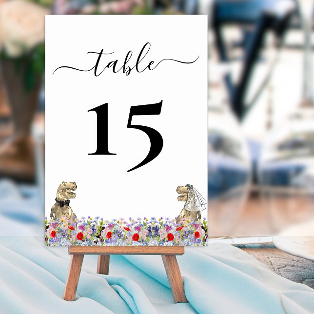 Número de mesa de boda de novios y novias dinosaur (Funny boho Dinosaur bride and groom custom wedding table numbers colorful wildflower meadow florals)
