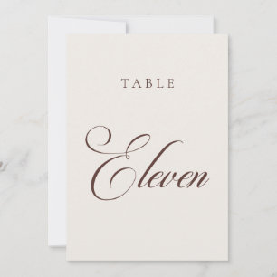 Número de mesa de boda en caligrafía marrón clásic