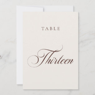 Número de mesa de boda en caligrafía marrón clásic