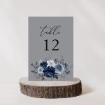 Número de mesa floral azul y naval - gris<br><div class="desc">Vestir las mesas de su boda o fiesta con su tarjeta de número de tabla de color azul y marrón floral. Hecha a mano, en acuarela, flores azules polvorientas y flores azul marino. Ideal para bodas rústicos, bodas en otoño, bodas de invierno, bodas en la playa y bodas de temática...</div>