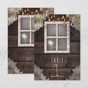 Número de mesa rústica con ventana y luces de gran