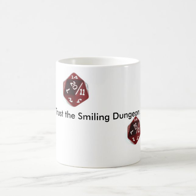 Nunca confíe en la taza principal sonriente de la (Centro)