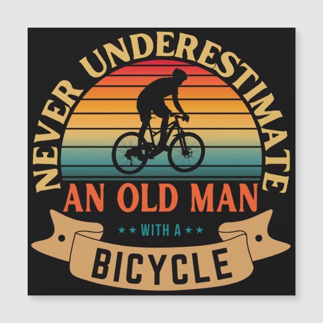 Nunca subestimes a un anciano con una bicicleta (Anverso)