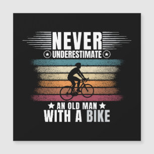 Nunca Subestimes a un Hombre Mayor en una Biciclet