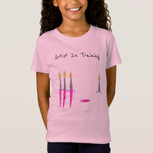 Obra de arte de un niño en una camiseta