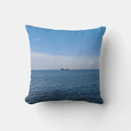 Océano con almohada de barco