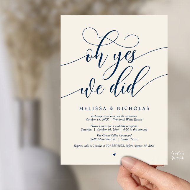 ¡Oh sí, lo hicimos! Anuncio de fuga con guión mode (Oh Yes We Did Modern Creative Script Elopement Announcement Dinner Card in Navy Blue Ivory)