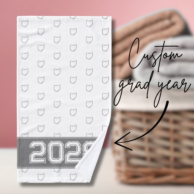 Ohio Buckeye gris y blanco (This grey and white Ohio hand towel is perfect for graduates. Customize with their graduation year!)