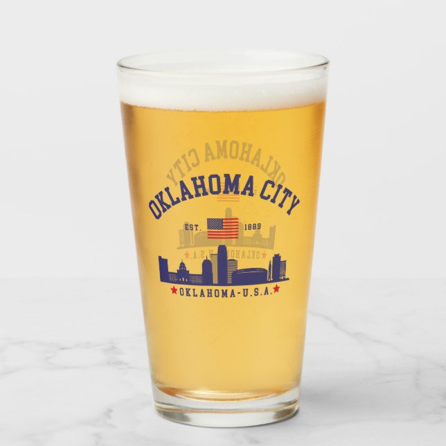 Oklahoma City Skyline Beer Glass with U.S. Flag  (Anverso (lleno))