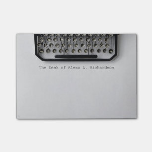 Ol formó a máquina de escribir notas de encargo