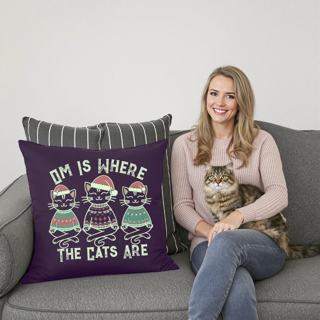 Om es donde los gatos son Cojín decorativo festivo (Subido por el creador)