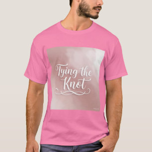 Ombré suave que ata la camiseta de los hombres del