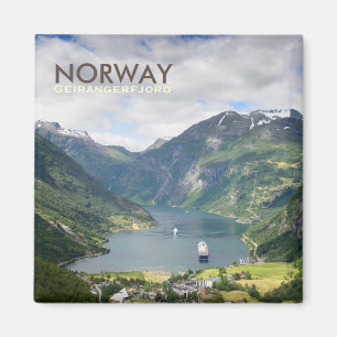 Opinión de Geirangerfjord en imán cuadrado del