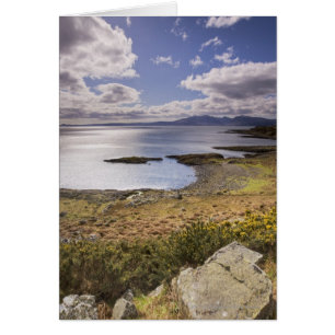 Opinión del agua y de la costa en el Bute, Argyll,