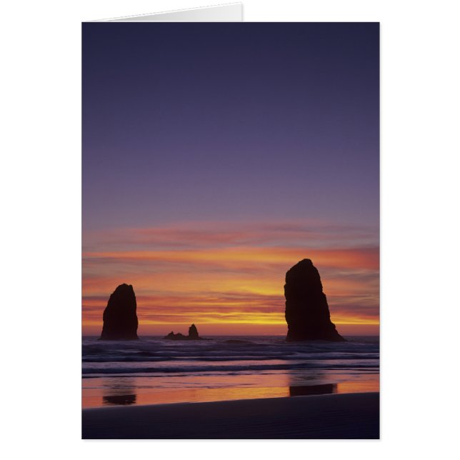 OR, Costa de Oregón, Cannon Beach, pilas de mar en (Frente)