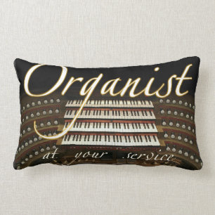 Organista en su almohada del lumbar del servicio