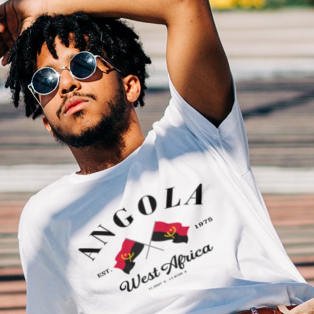 Orgullo angoleño con camiseta con bandera de Angol (Subido por el creador)