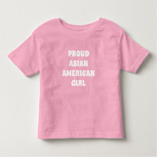 Orgullosa Chica asiático-americana, camiseta peque