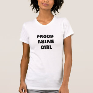 Orgulloso Chica asiático, camiseta blanca negra