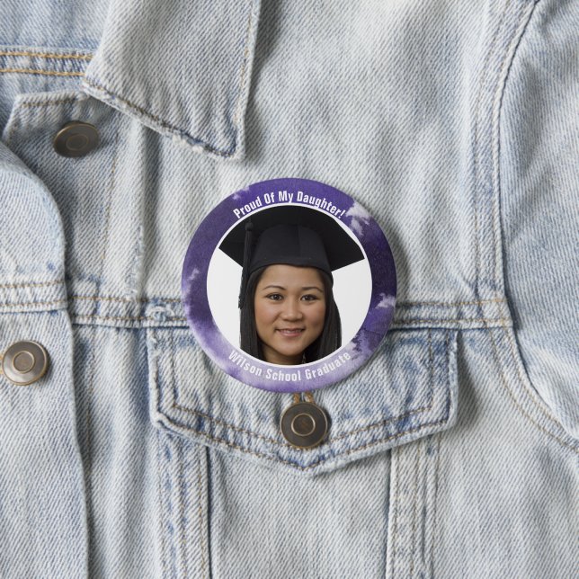 Orgulloso de su púrpura graduada del botón de la (In situ)