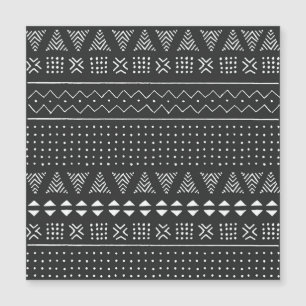 Origen étnico tribal: patrón blanco negro.