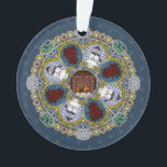 Ornamento acrílico de invierno de Nouveau<br><div class="desc">Arcos de estilo Art Nouveau rodean las capas de vidrio manchado de esta mandala,  con chimenea,  poinsettias,  muñecos de nieve y auroras de colores fríos para plasmar plenamente los sentimientos de frío que acompañan al invierno.</div>