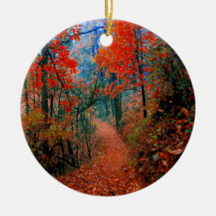 Ornamento acuático de la llama de otoño de bosque