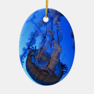 Ornamento azul del navidad de las medusas