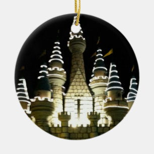 Ornamento blanco del castillo