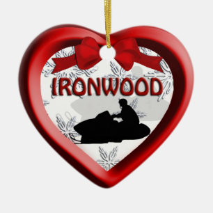 Ornamento cardíaco de Ironwood Michigan Snowmobile