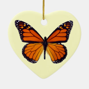 Ornamento cardíaco de mariposa naranja